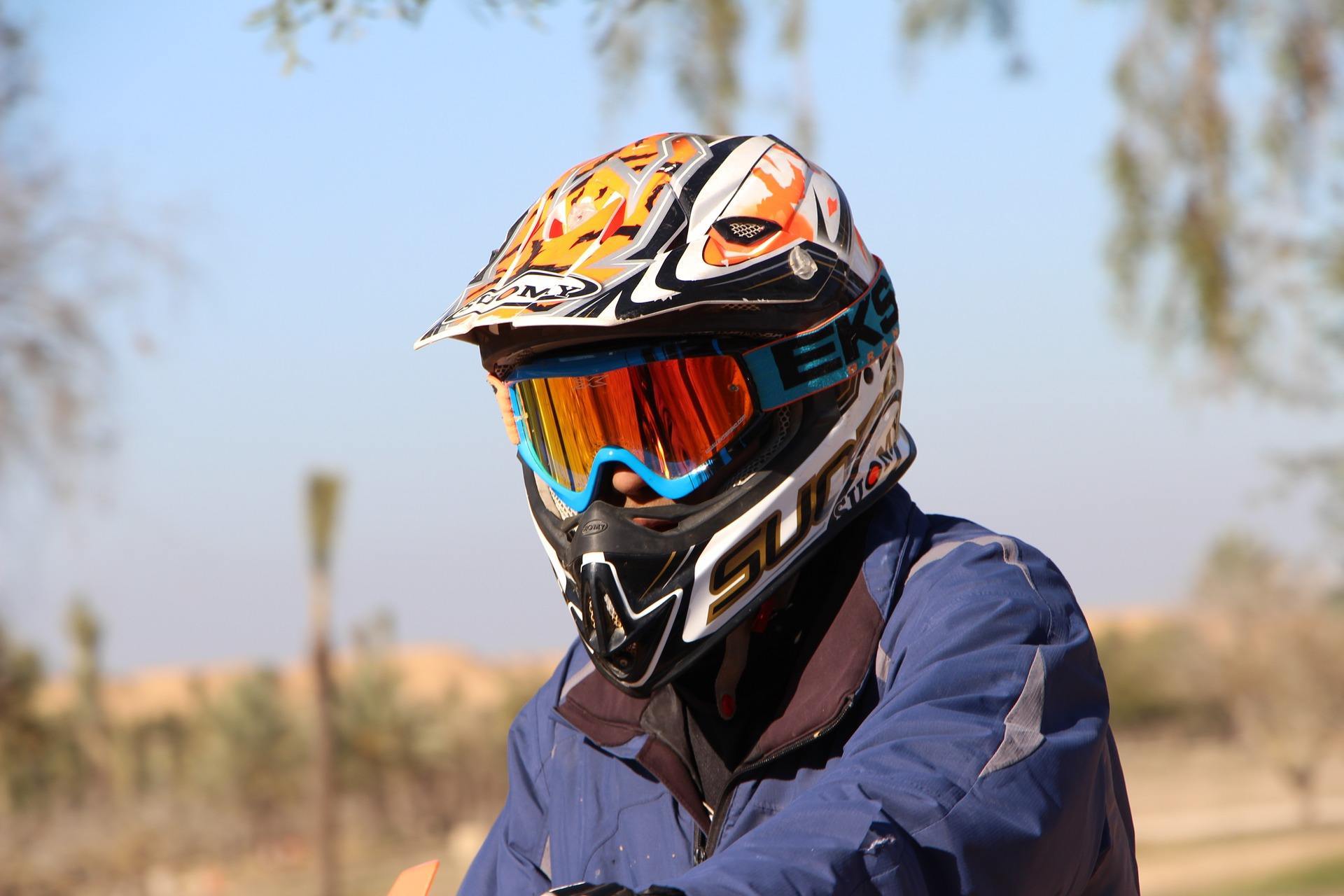 dirt jump helmets