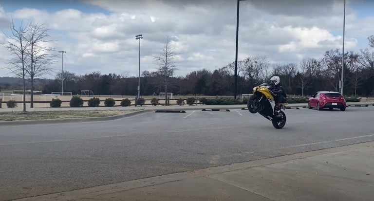 How To Do A Wheelie On A Motorcycle - The Moto Expert
